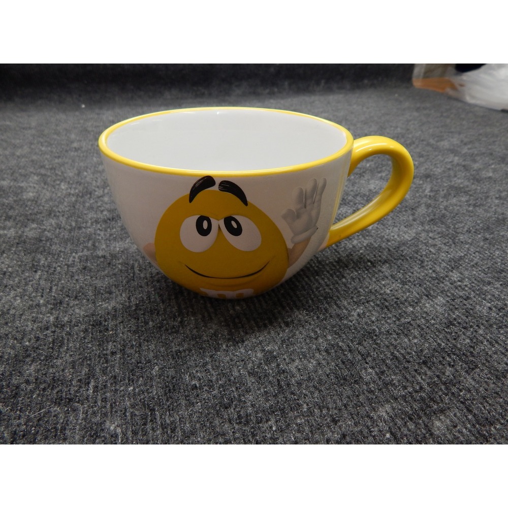 M&M's World Yellow Character Ceramic Coffee Mug Soup Cup White Yellow 2018